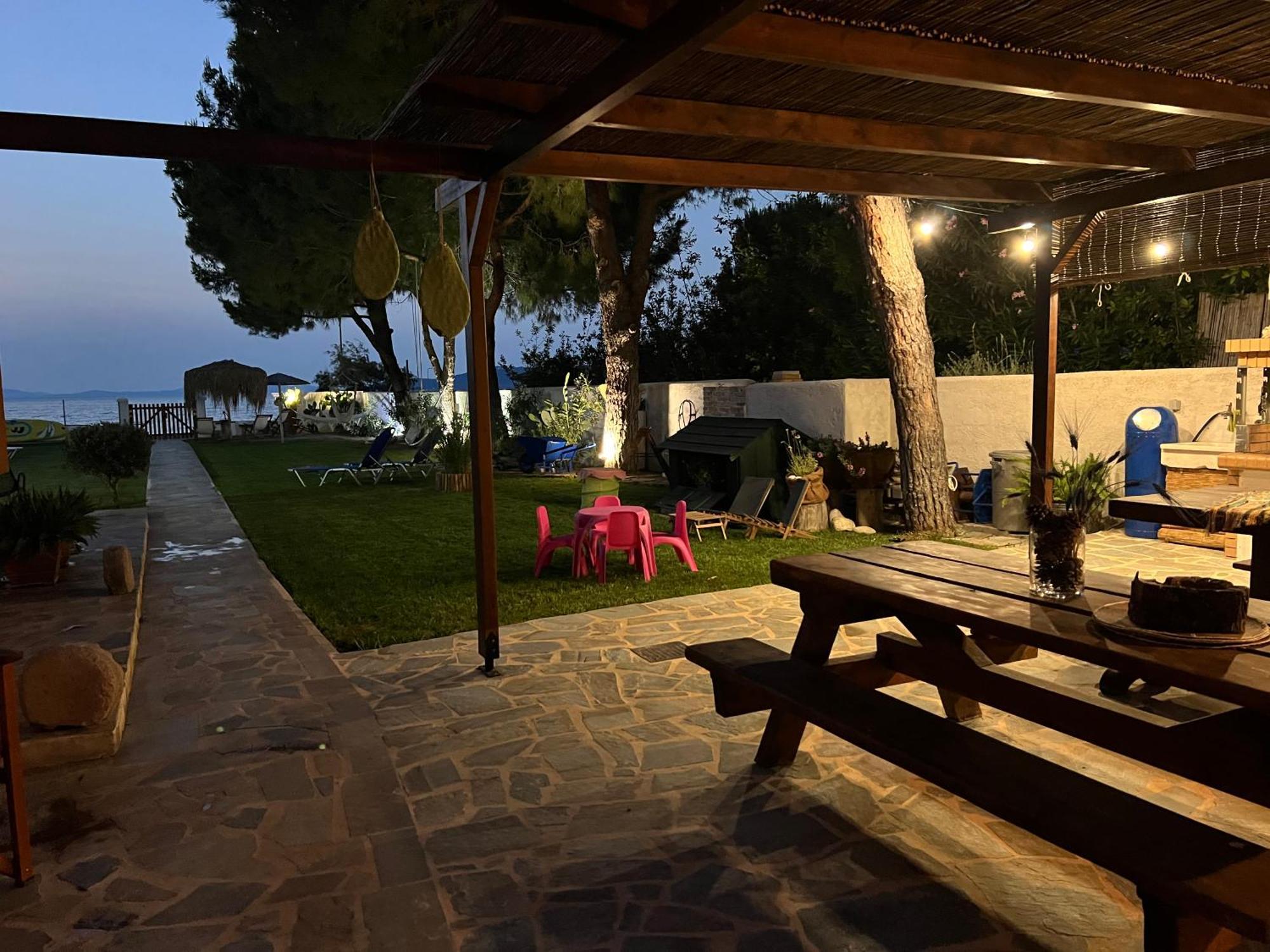 Pampas Seafront villa, 6 bedrooms, North Evvoia Kanatádhika Extérieur photo
